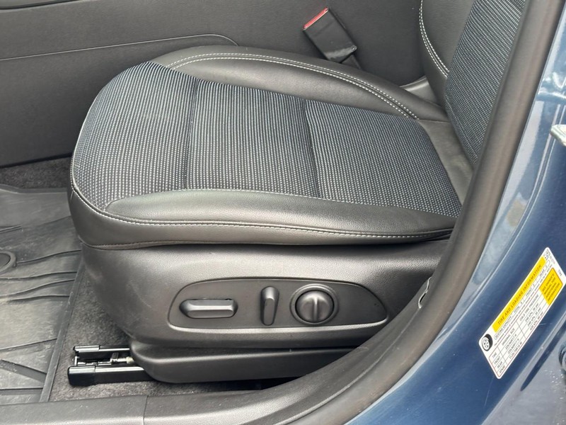 Buick Envista Vehicle Full-screen Gallery Image 25