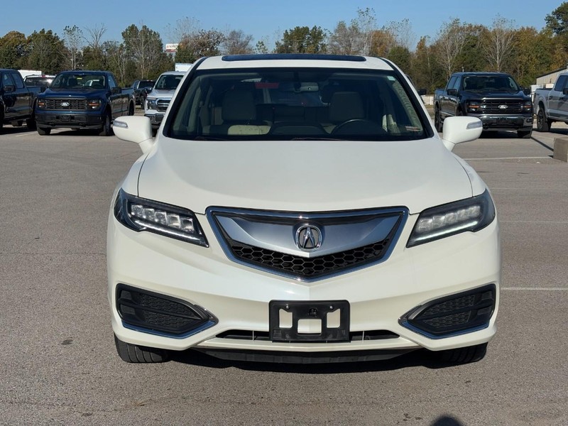 Acura RDX Vehicle Full-screen Gallery Image 8