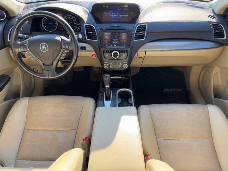 Acura RDX Vehicle Full-screen Gallery Image 10