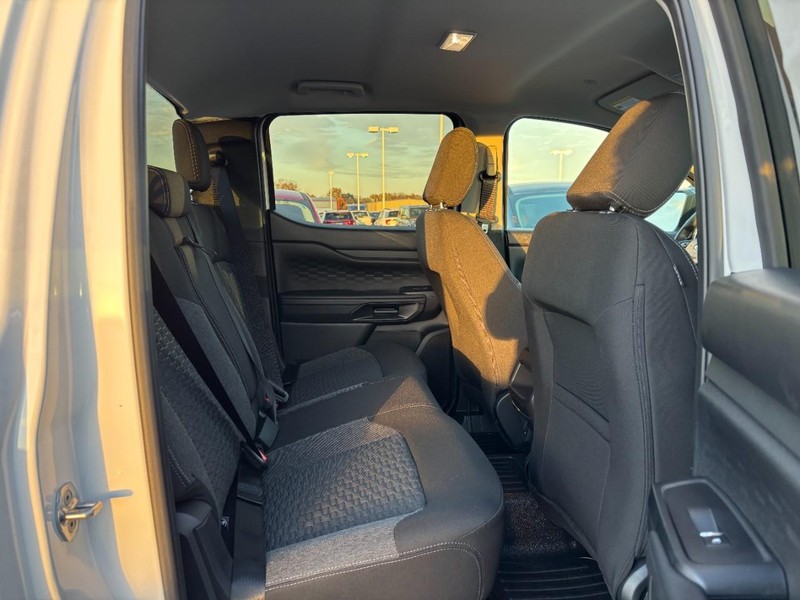 Ford Ranger Vehicle Full-screen Gallery Image 5