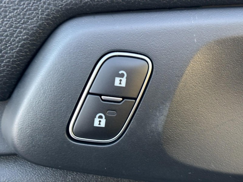 Ford Ranger Vehicle Full-screen Gallery Image 19