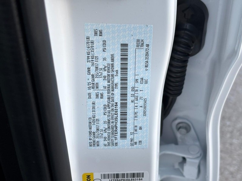 Ford Ranger Vehicle Full-screen Gallery Image 21