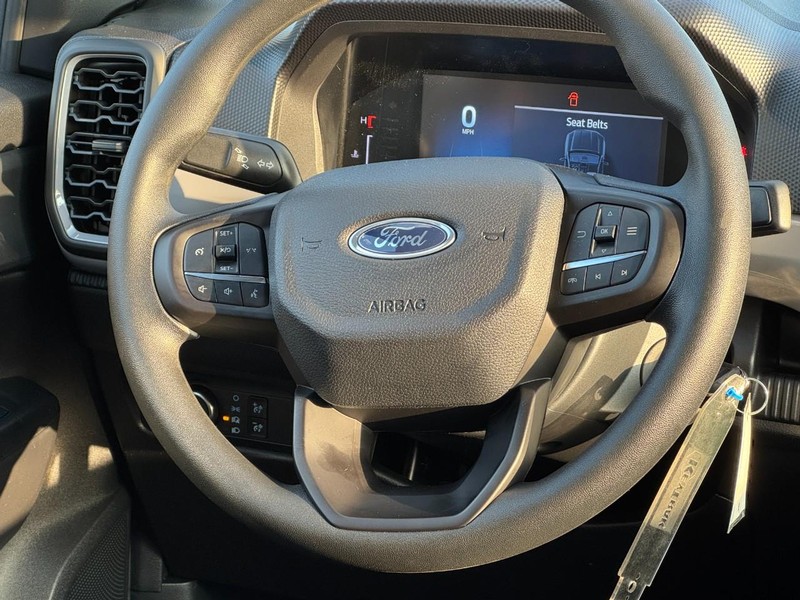 Ford Ranger Vehicle Full-screen Gallery Image 8