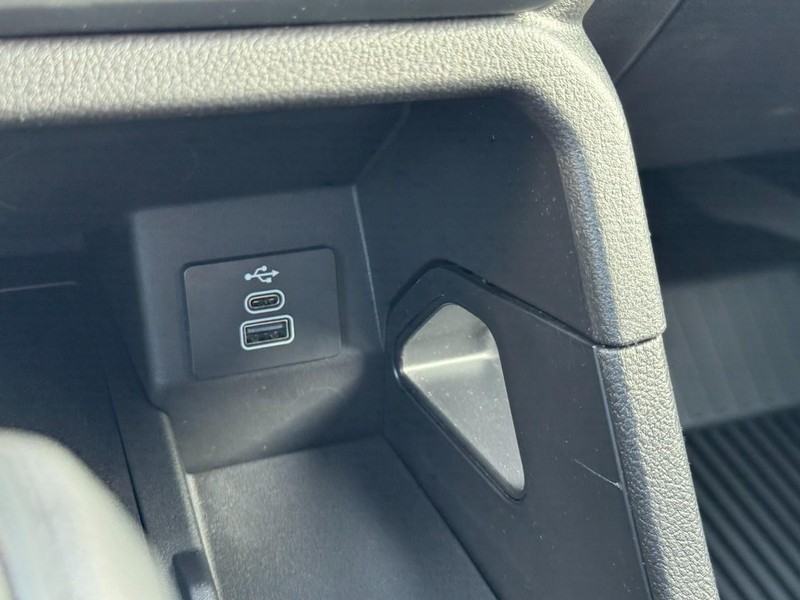 Ford Ranger Vehicle Full-screen Gallery Image 16