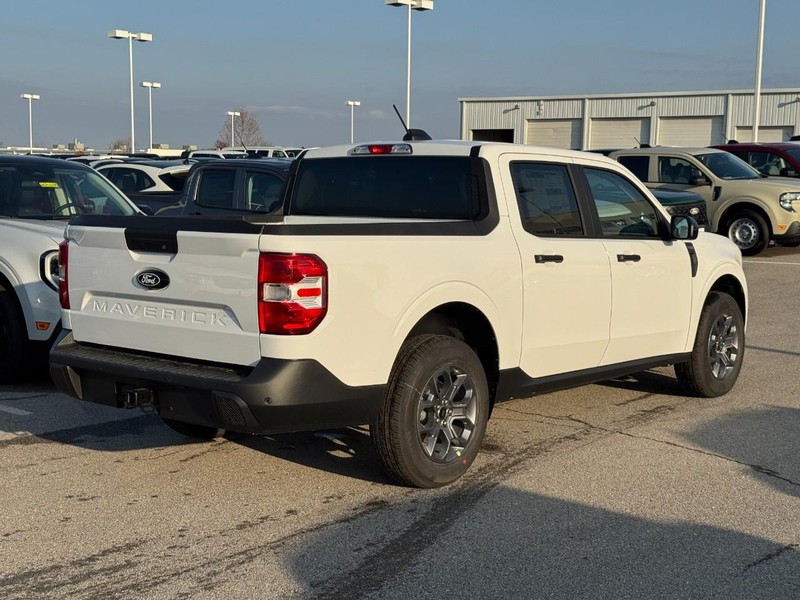 Ford Maverick Vehicle Image 03