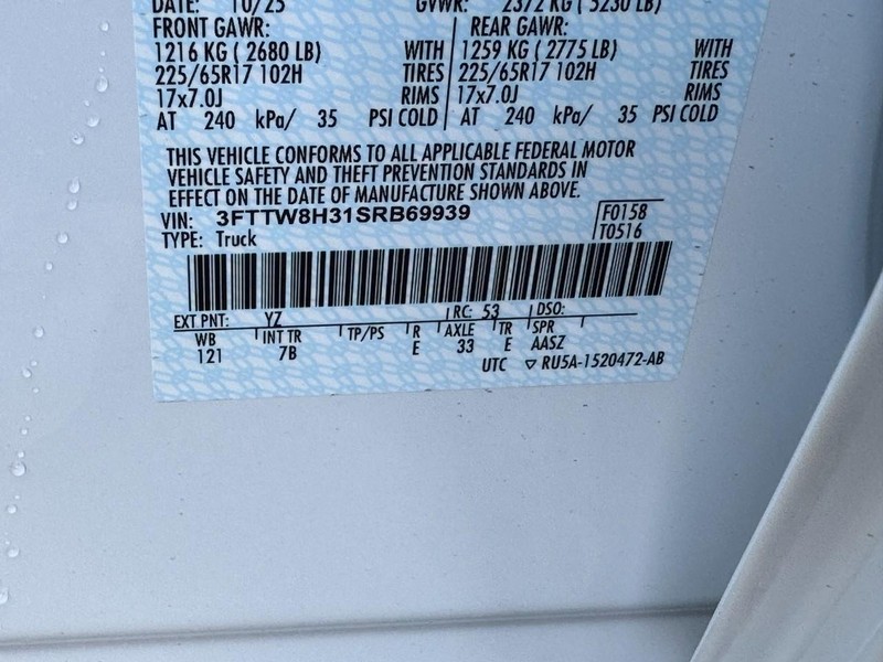 Ford Maverick Vehicle Image 17