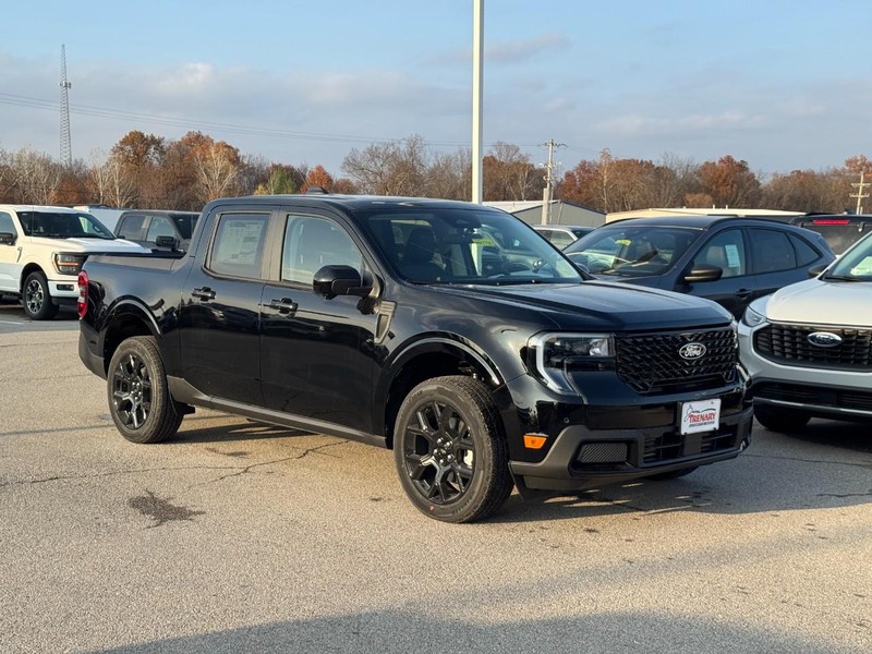 Ford Maverick Vehicle Full-screen Gallery Image 2