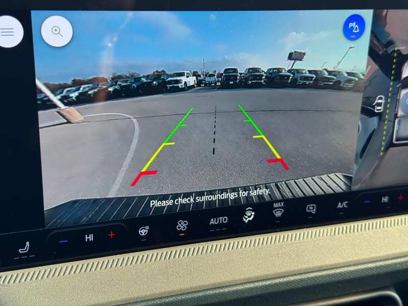 Ford Maverick Vehicle Full-screen Gallery Image 17