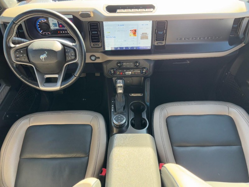 Ford Bronco Vehicle Image 11