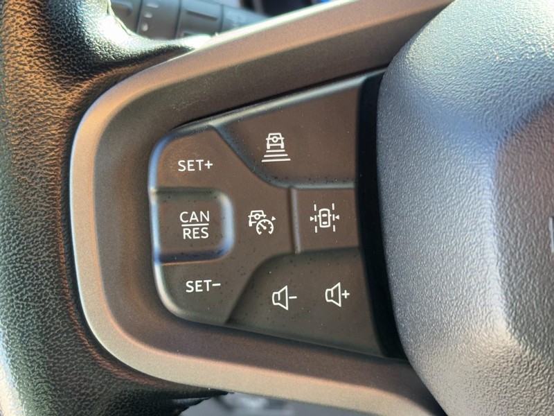 Ford Bronco Vehicle Image 17