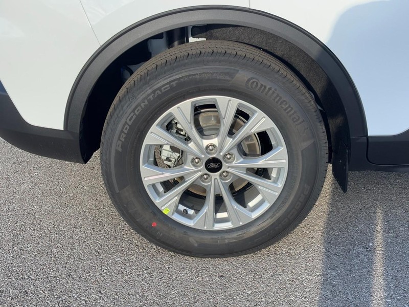 Ford Escape Vehicle Image 04