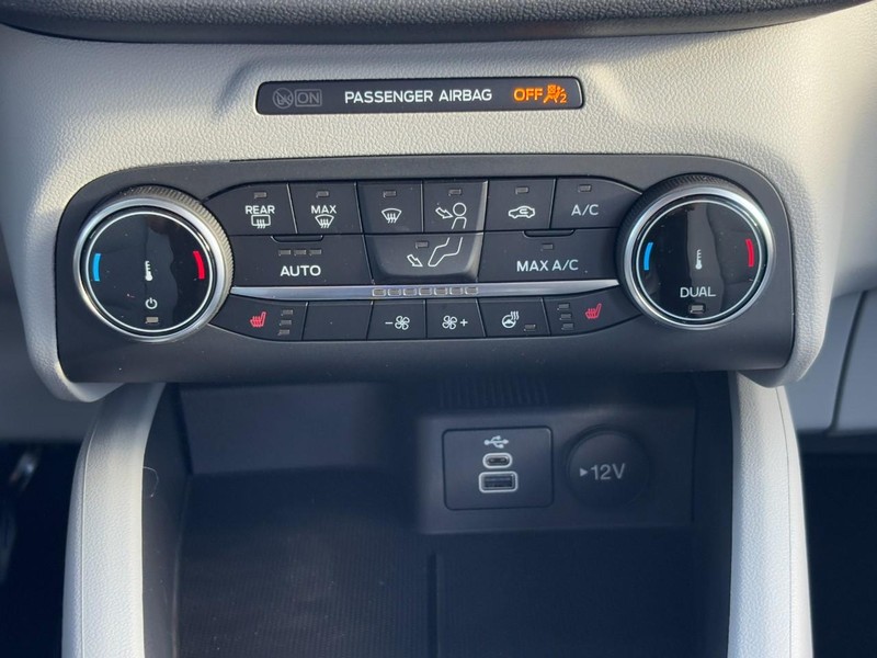 Ford Escape Vehicle Image 09