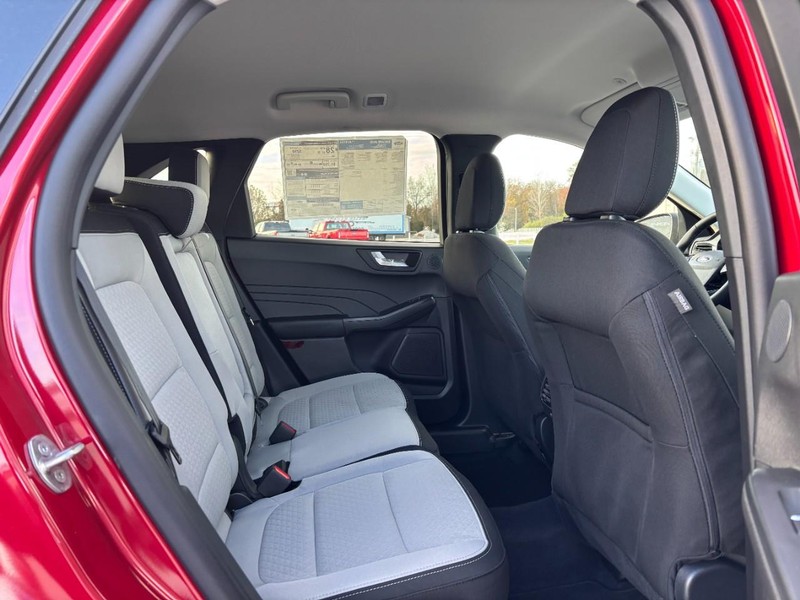 Ford Escape Vehicle Image 05