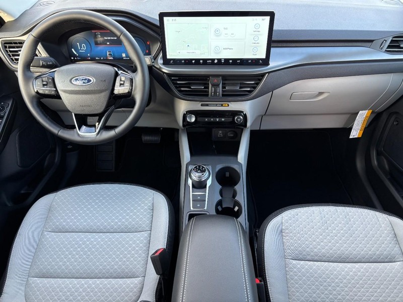 Ford Escape Vehicle Image 06