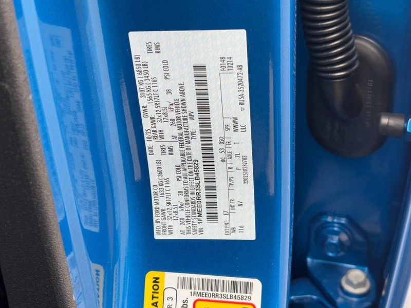 Ford Bronco Vehicle Full-screen Gallery Image 18