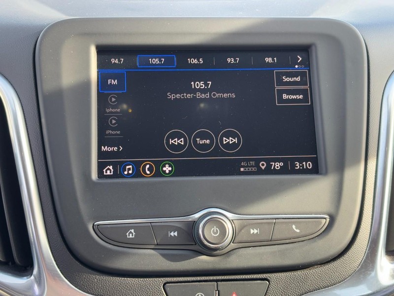 Chevrolet Equinox Vehicle Image 21