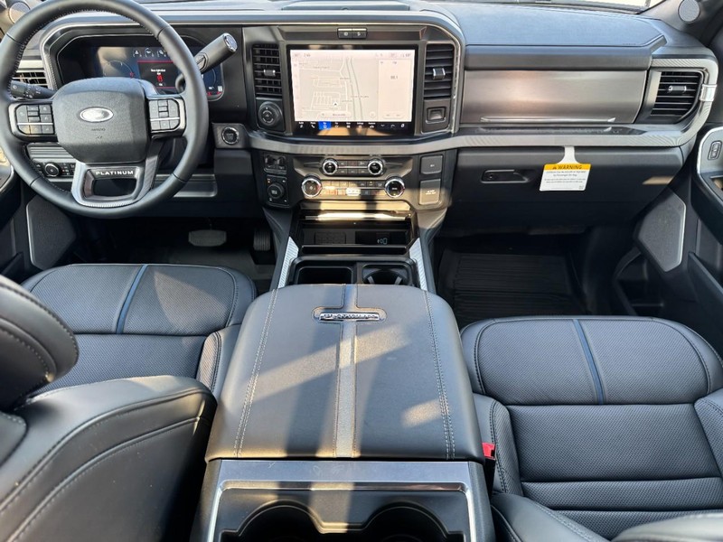 Ford Super Duty F-250 SRW Vehicle Image 07