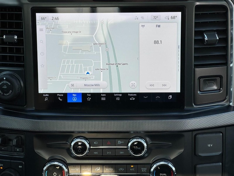 Ford Super Duty F-250 SRW Vehicle Image 09