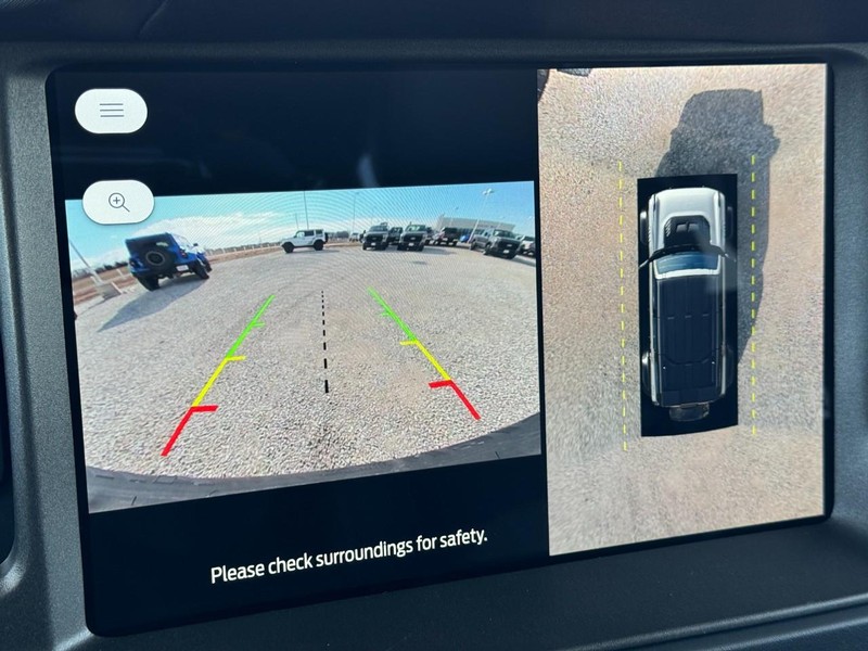 Ford Bronco Vehicle Full-screen Gallery Image 16