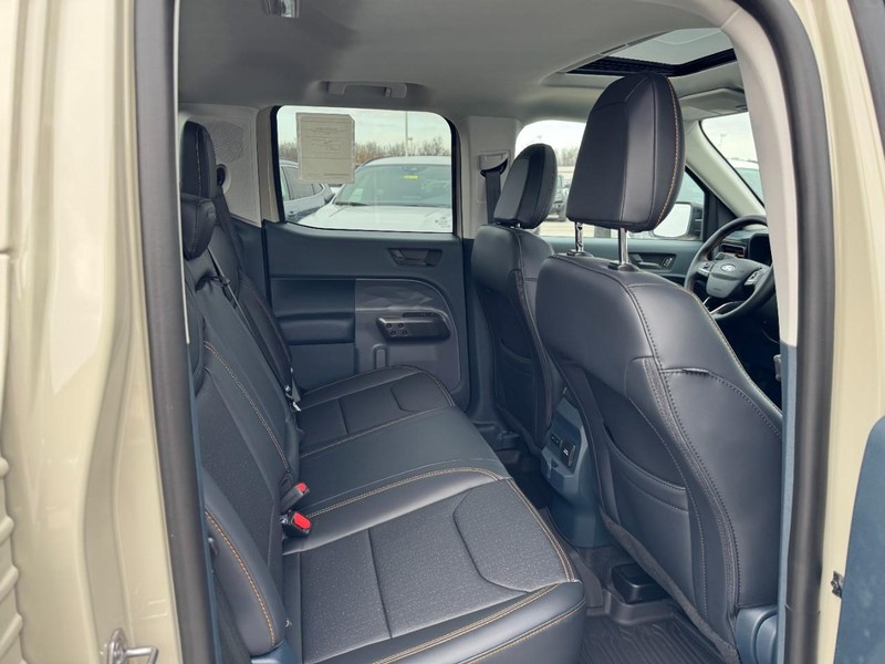 Ford Maverick Vehicle Image 06