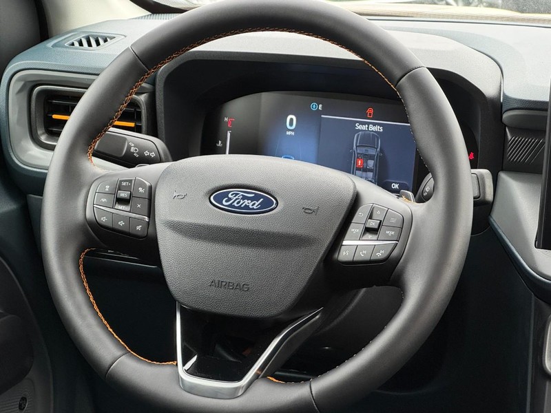 Ford Maverick Vehicle Image 08