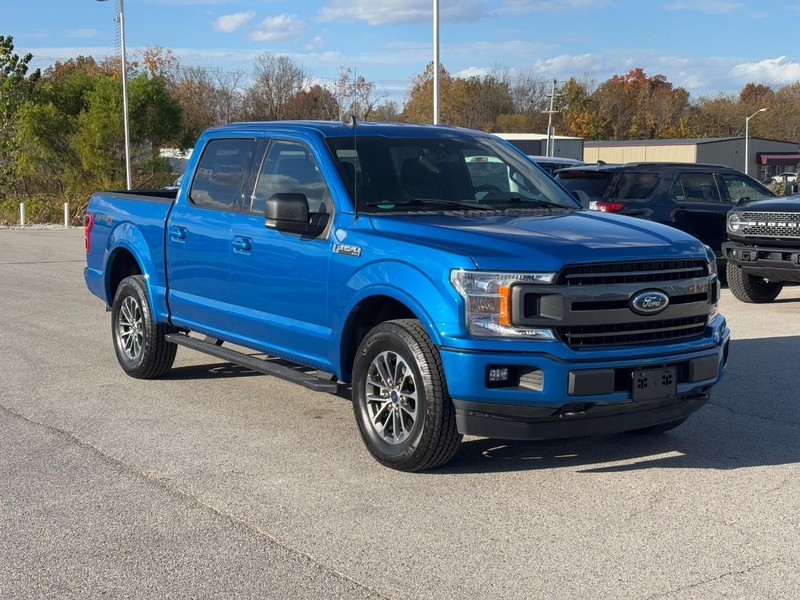 Ford F-150 Vehicle Full-screen Gallery Image 9