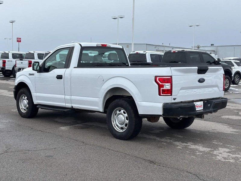 Ford F-150 Vehicle Full-screen Gallery Image 5