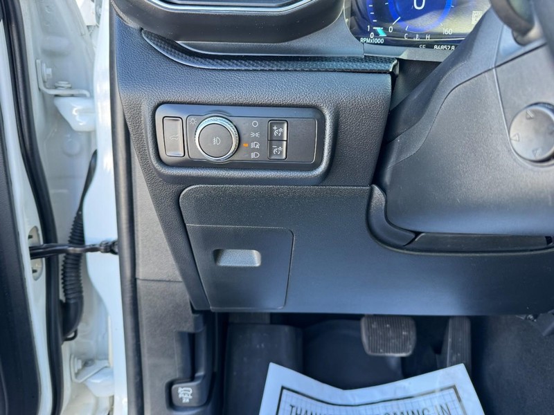 Ford Explorer Vehicle Full-screen Gallery Image 25