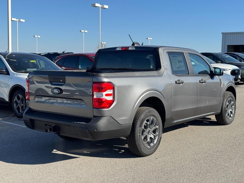 Ford Maverick Vehicle Image 03