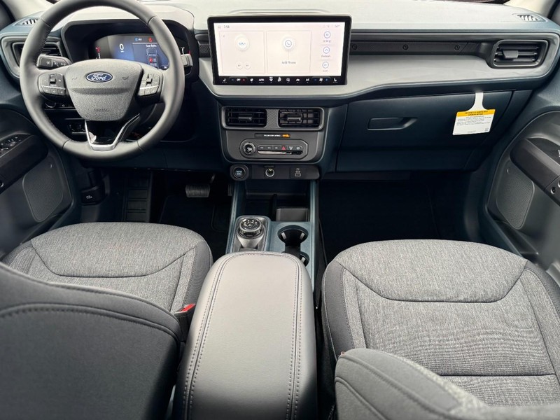 Ford Maverick Vehicle Image 06