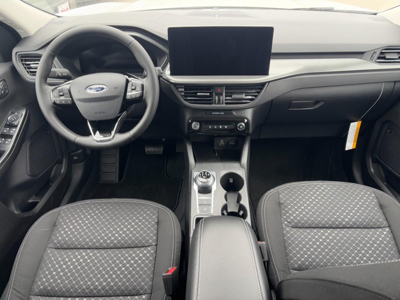 Ford Escape Vehicle Full-screen Gallery Image 6