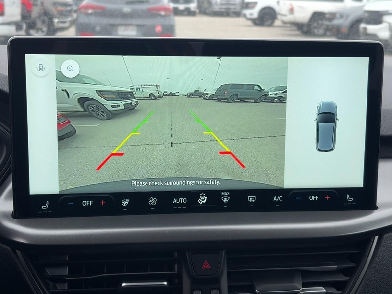 Ford Escape Vehicle Full-screen Gallery Image 15