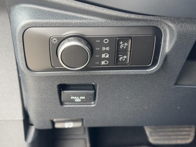 Ford Bronco Vehicle Full-screen Gallery Image 10