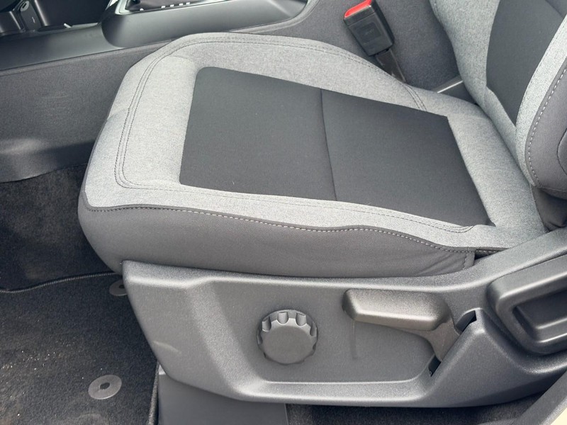 Ford Bronco Vehicle Full-screen Gallery Image 18