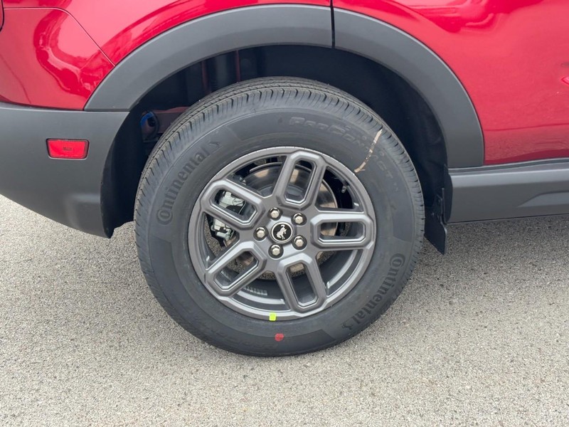 Ford Bronco Sport Vehicle Full-screen Gallery Image 4