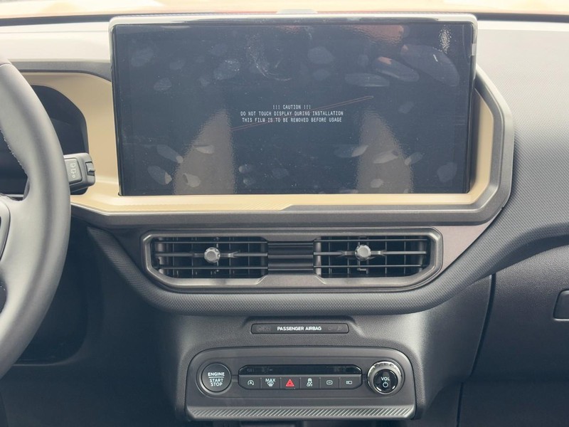 Ford Bronco Sport Vehicle Full-screen Gallery Image 8