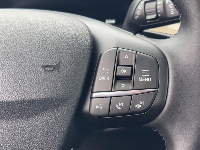 Ford Bronco Sport Vehicle Full-screen Gallery Image 12