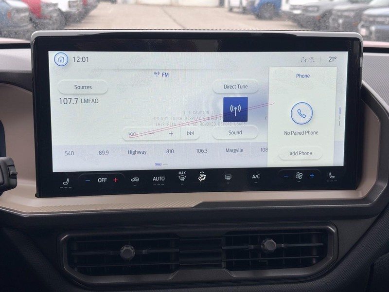 Ford Bronco Sport Vehicle Full-screen Gallery Image 14