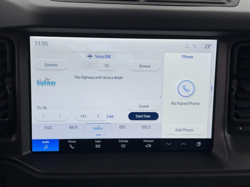 Ford Bronco Vehicle Full-screen Gallery Image 14