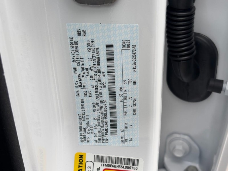 Ford Bronco Vehicle Full-screen Gallery Image 19