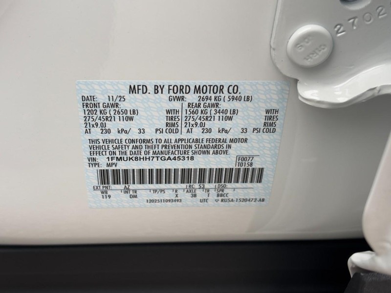 Ford Explorer Vehicle Image 20