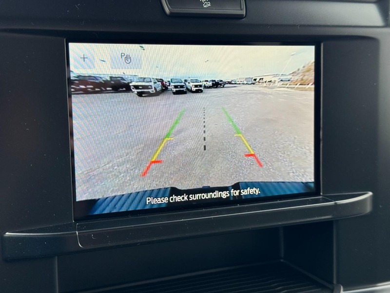 Ford Super Duty F-350 SRW Vehicle Image 19