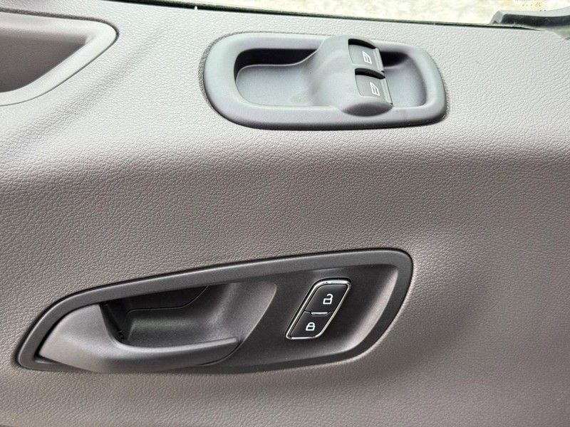 Ford Transit Cargo Van Vehicle Image 17