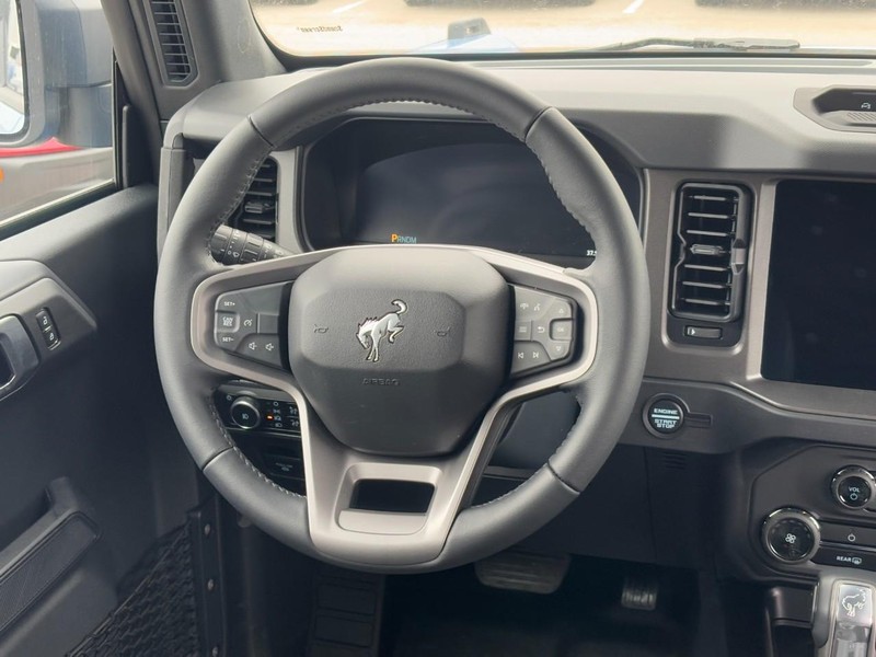 Ford Bronco Vehicle Image 07