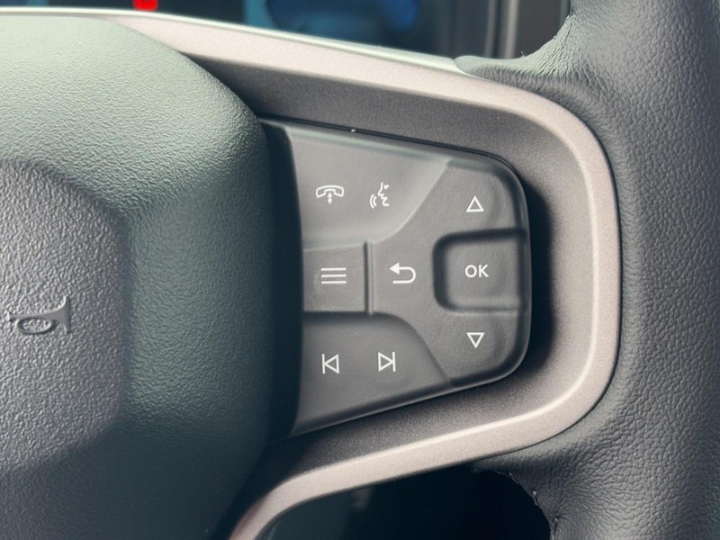 Ford Bronco Vehicle Image 12