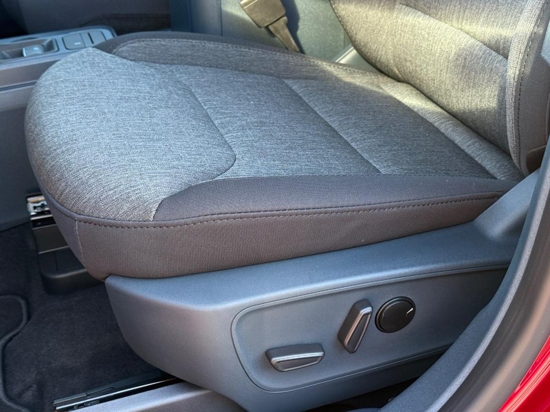 Ford Maverick Vehicle Image 19