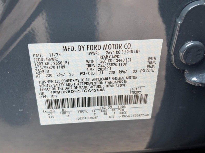 Ford Explorer Vehicle Full-screen Gallery Image 20