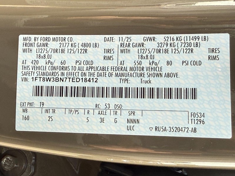 Ford Super Duty F-350 SRW Vehicle Full-screen Gallery Image 19