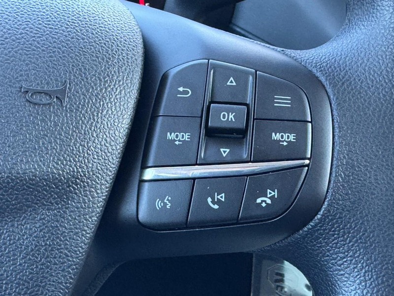 Ford Maverick Vehicle Full-screen Gallery Image 13