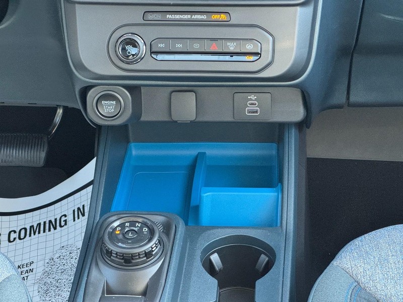 Ford Maverick Vehicle Full-screen Gallery Image 9